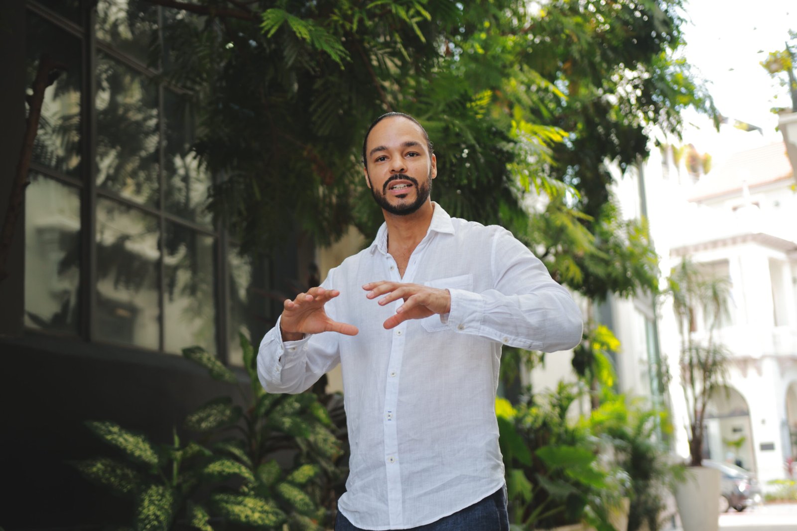 Ramón Aranha-Gericke on location in Casco Viejo, Panama City.